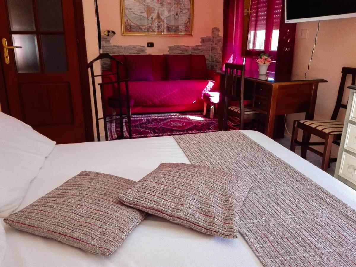 La Rosa - Elegant Rooms Σάσαρι Εξωτερικό φωτογραφία